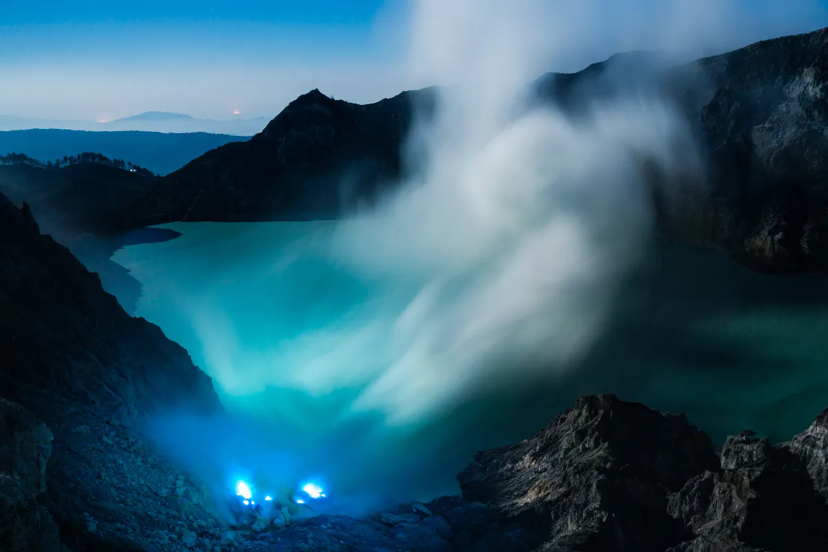 volcan de lave bleue